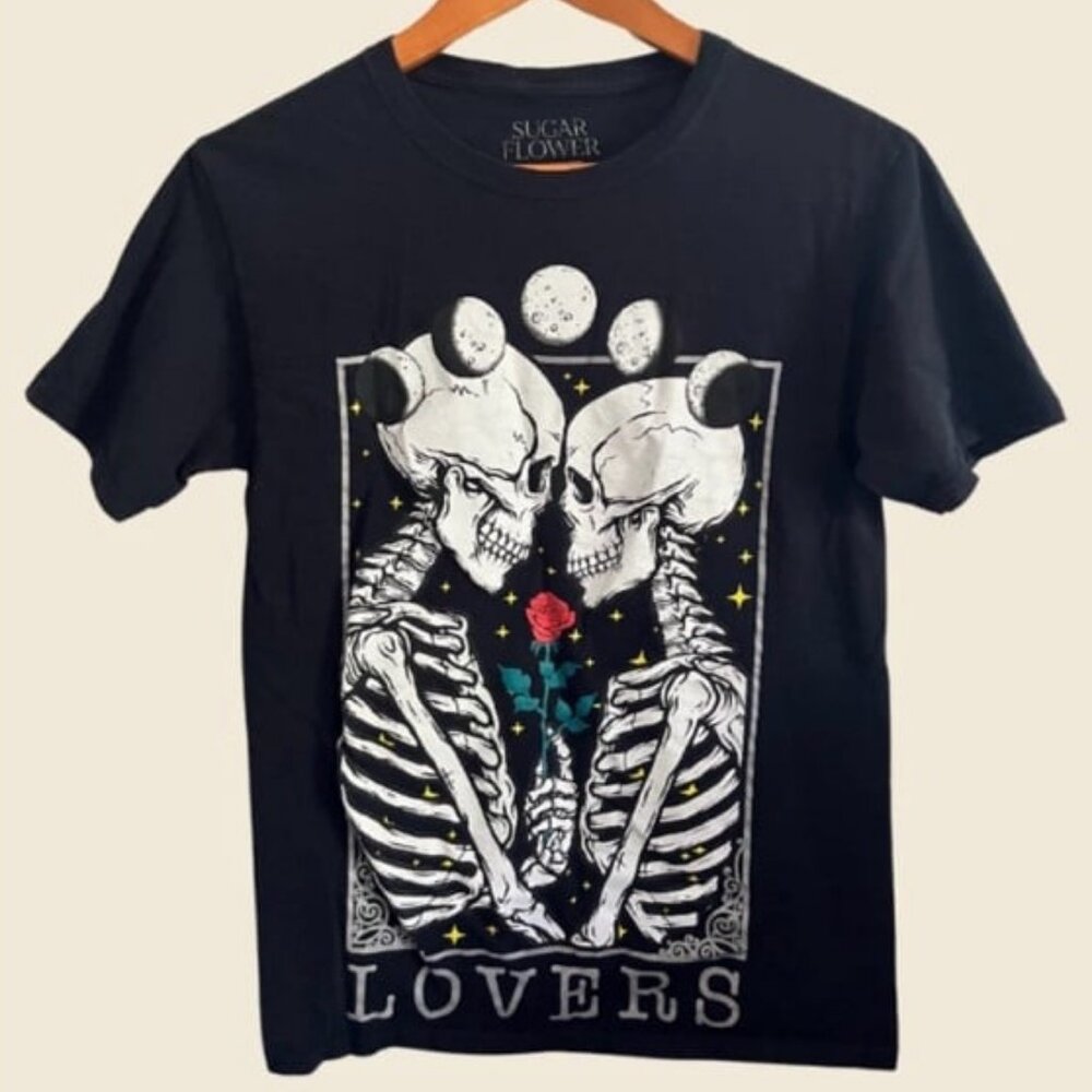 Black 'Lovers' Skull Graphic Tee